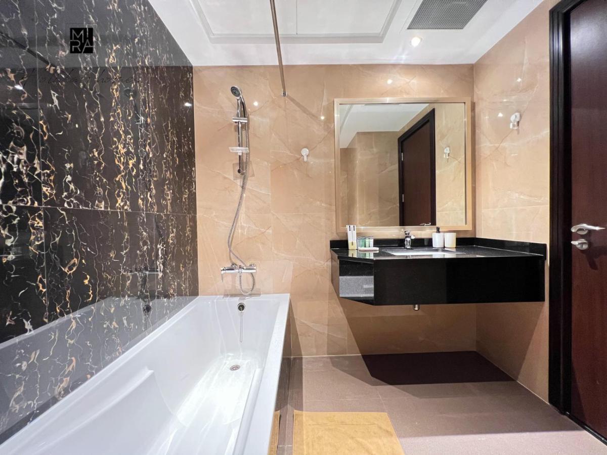 Mira Holiday Homes - Newly Furnished Studio In Downtown Dubai Exterior foto