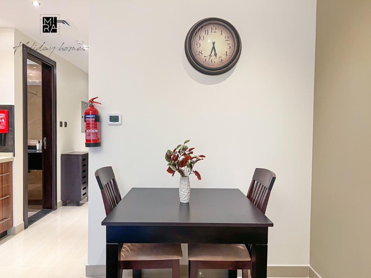 Mira Holiday Homes - Newly Furnished Studio In Downtown Dubai Exterior foto