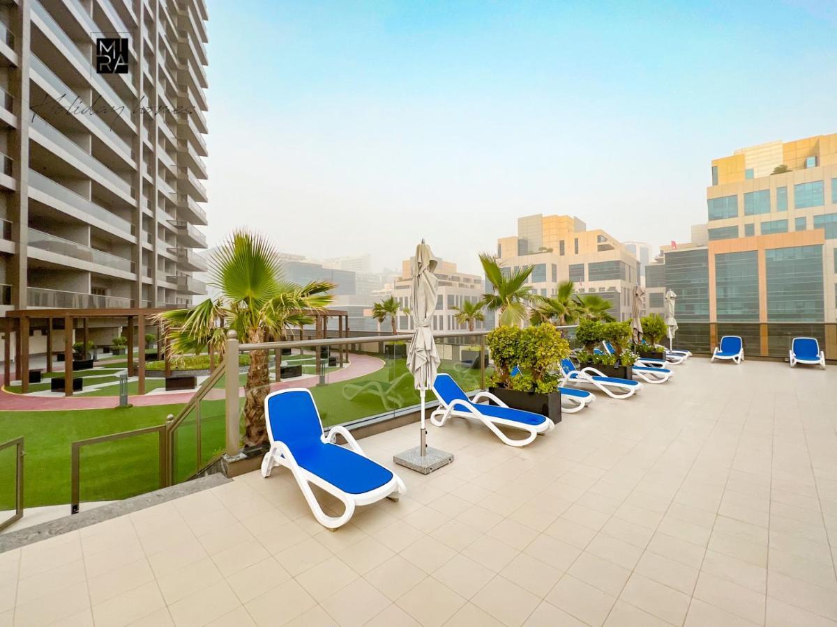 Mira Holiday Homes - Newly Furnished Studio In Downtown Dubai Exterior foto